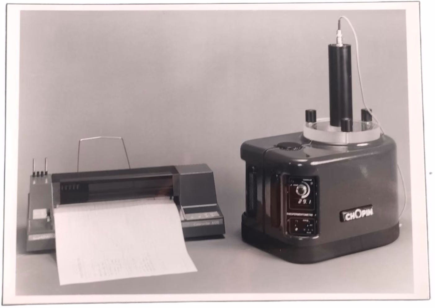 The original Rheo (Rheofermentometer) for measuring dough during proofing.
