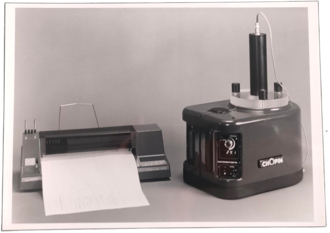The original Rheo (Rheofermentometer) for measuring dough during proofing. 
