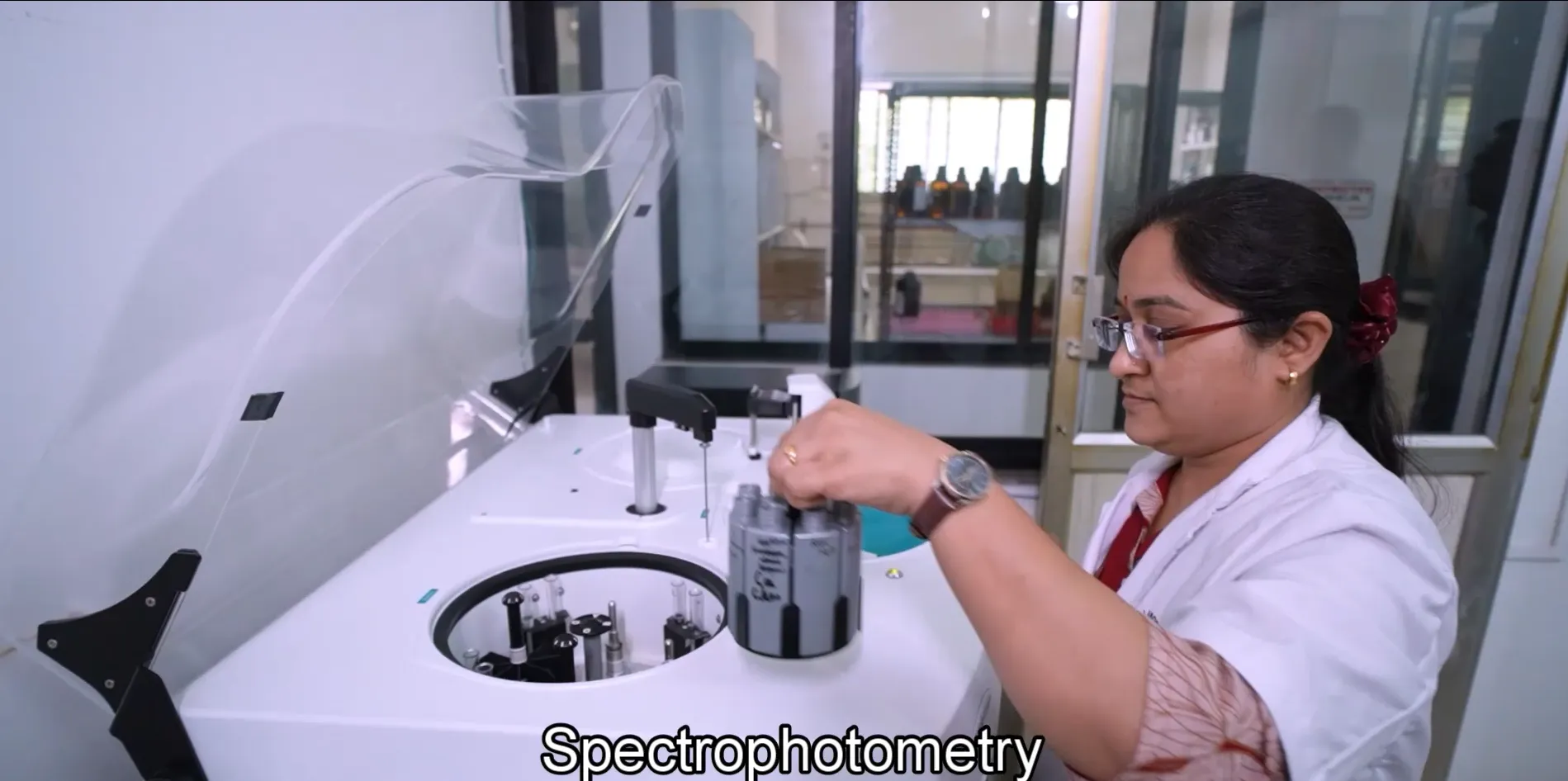 Descubra cómo Nilawar Laboratories utiliza el analizador discreto SmartChem® 450 para procesar más de 300 muestras de suelo y agua al día y ahorrar aproximadamente 2 USD por prueba. Vea el vídeo.