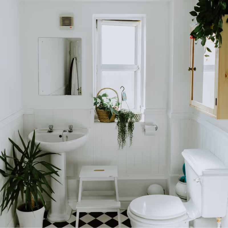 Clean, toxin free bathroom reflecting a low-tox lifestyle room by room.