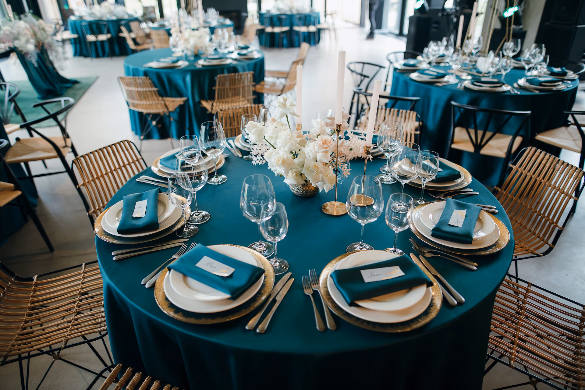 Table decorated with gold and hunter green decor