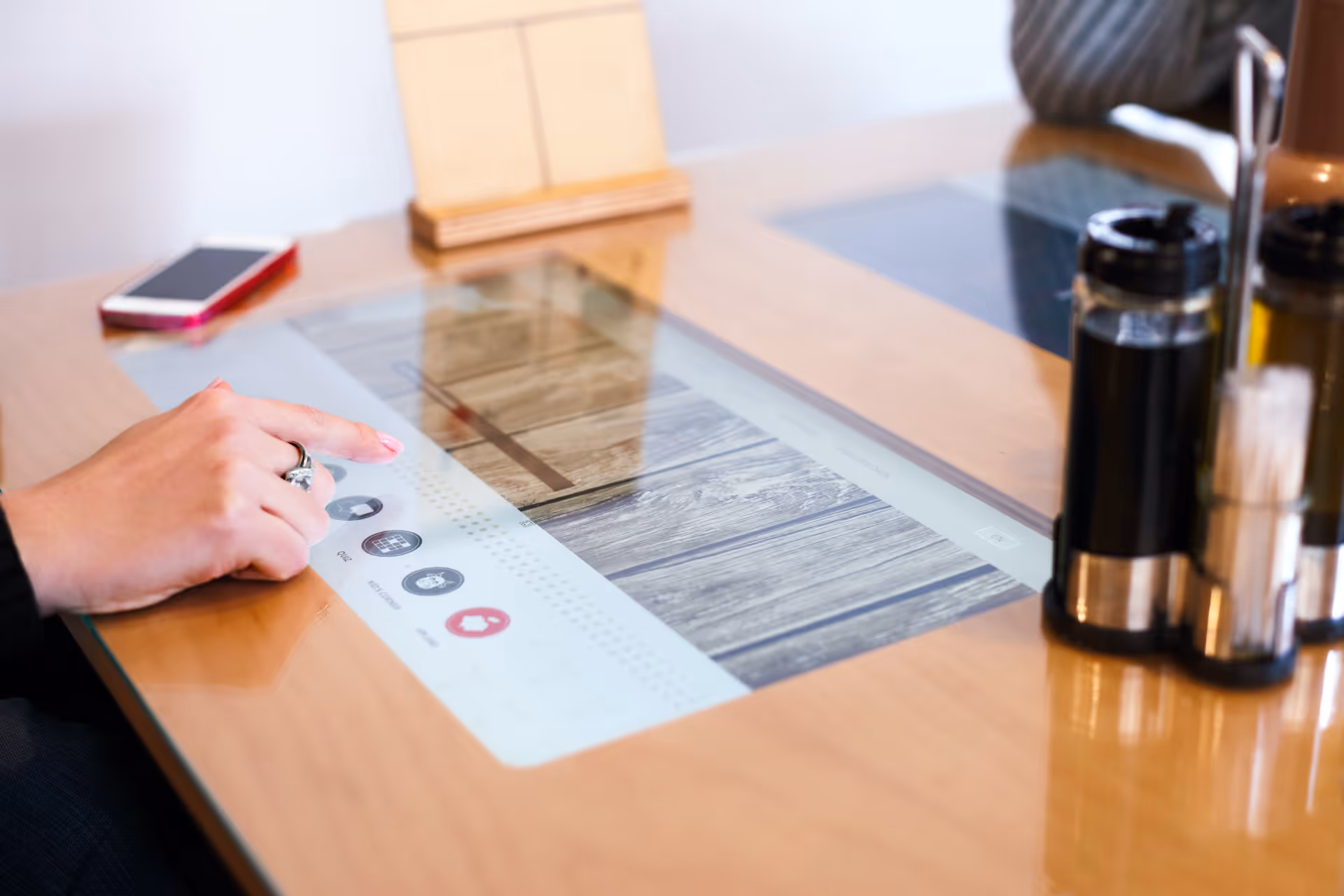 Modern multitouch table