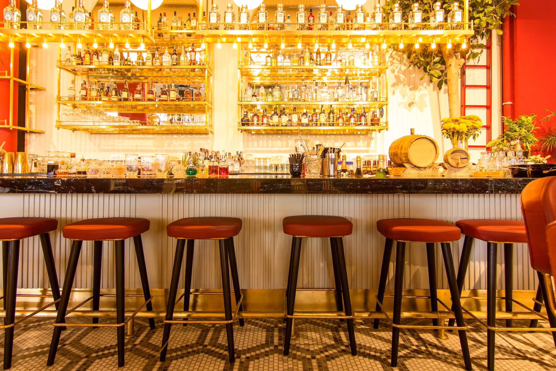 bar front