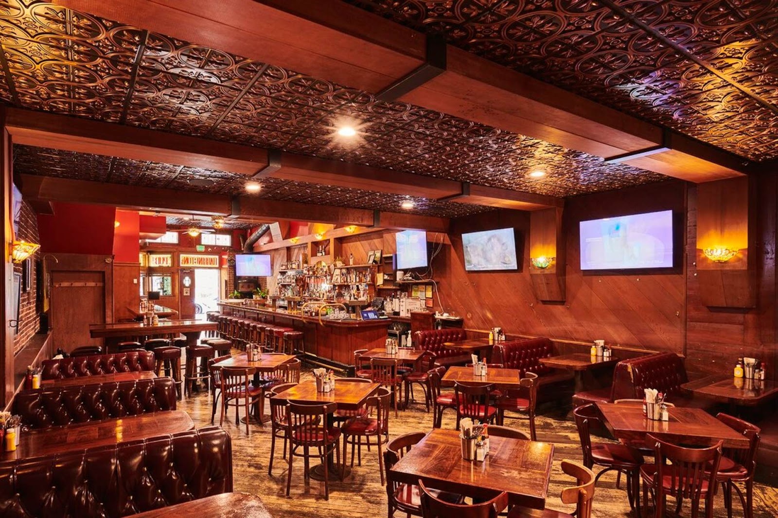 Harrington's Bar and Grill interior, San Francisco