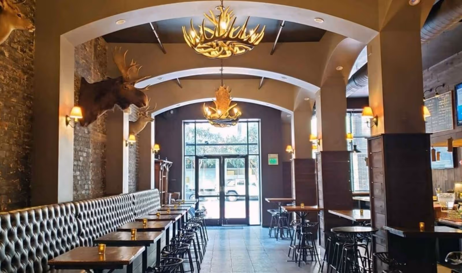 entrance view of Woodbury restaurant, San Francisco