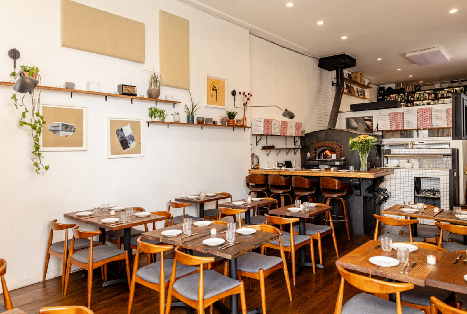 interior view of Back to Back restaurant, San Francisco
