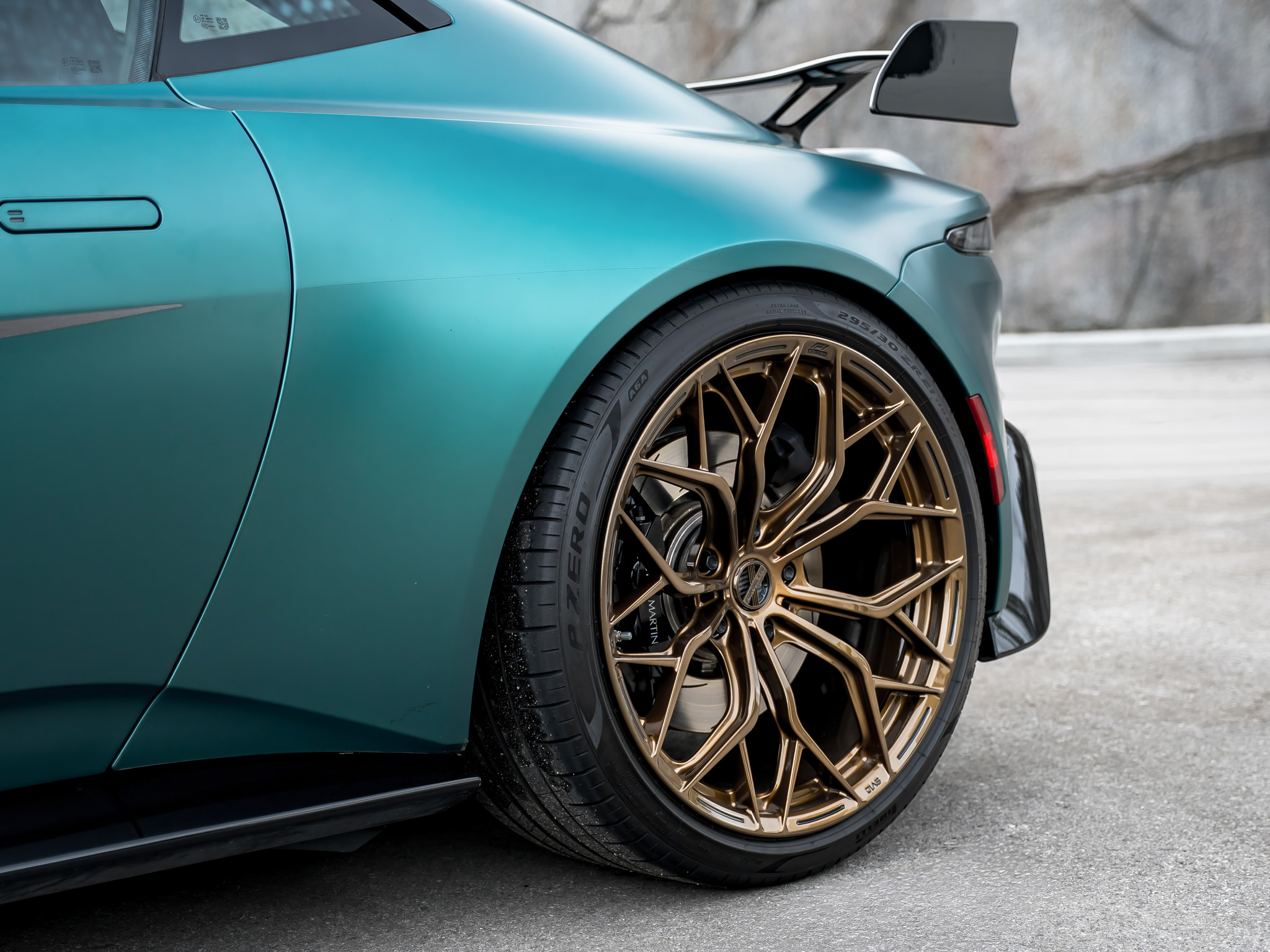 Custom Wheels For Aston Martin Vantage