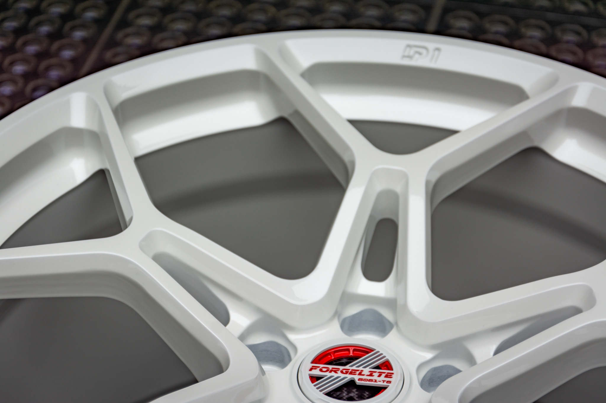 Forged Wheels_Custom Wheels_White Wheels_Lamborghini Wheels_Forgelite Wheels 