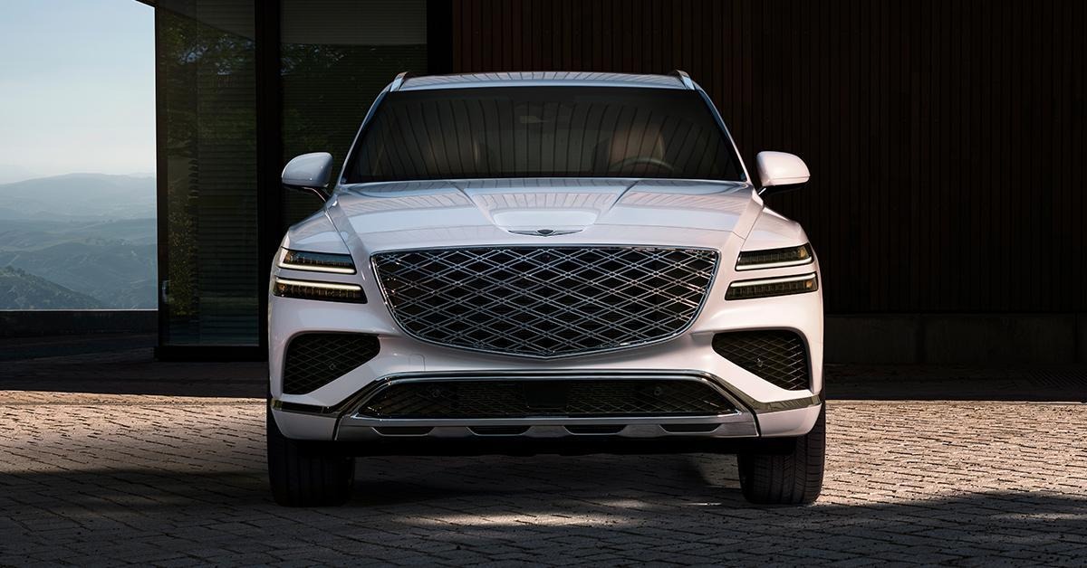 Front exterior view of Genesis GV80.