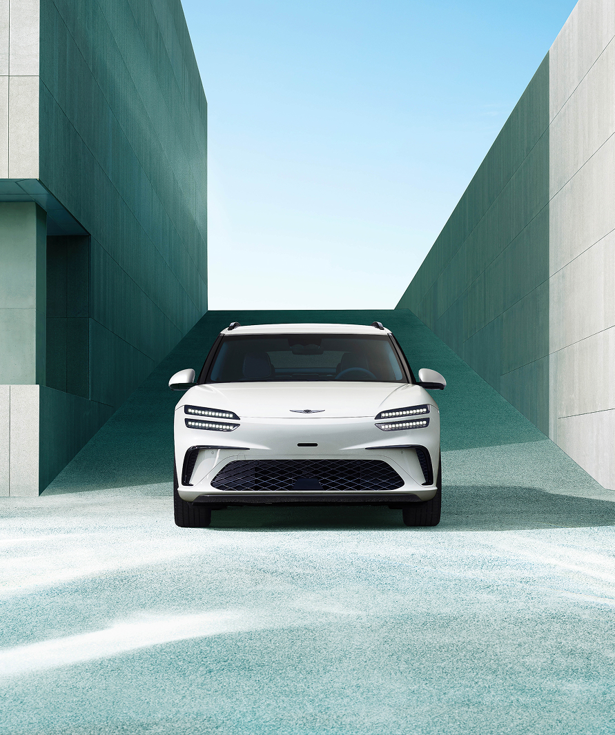 GV60 driving on highway