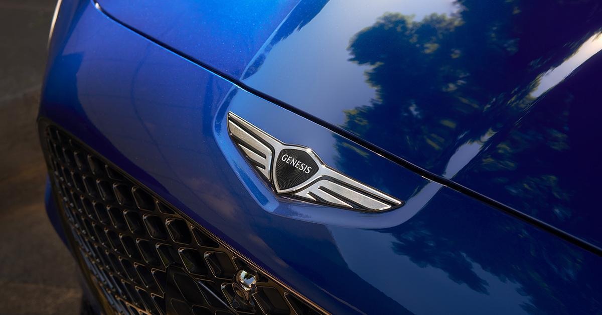 A close-up of the hood of a G70