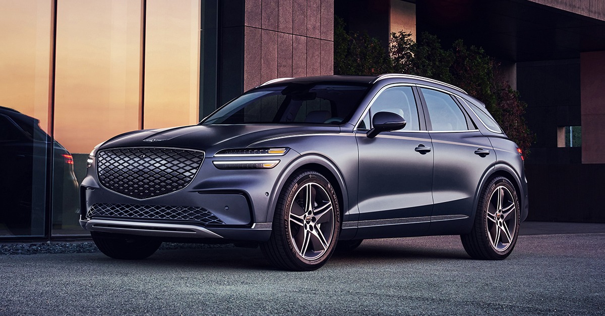 Side exterior view of Genesis Electrified GV70