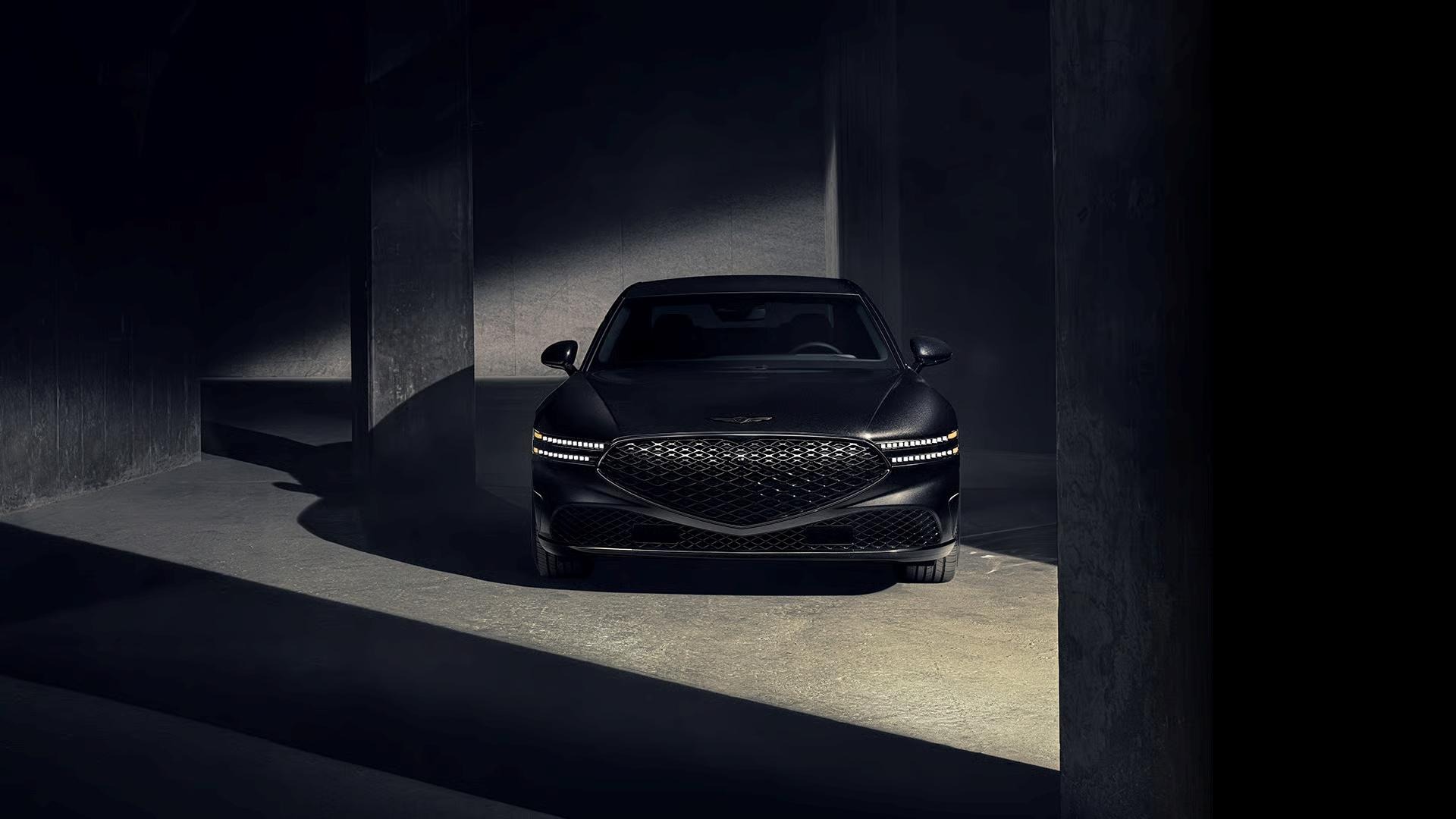 Front exterior view of Genesis G90 Black