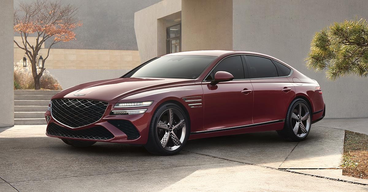 Side exterior view of the Genesis G80