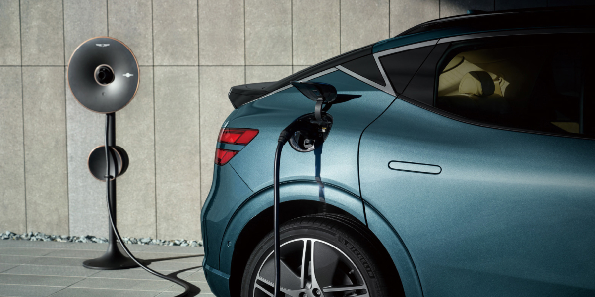 Genesis GV60 Standard & Multi-Charging system