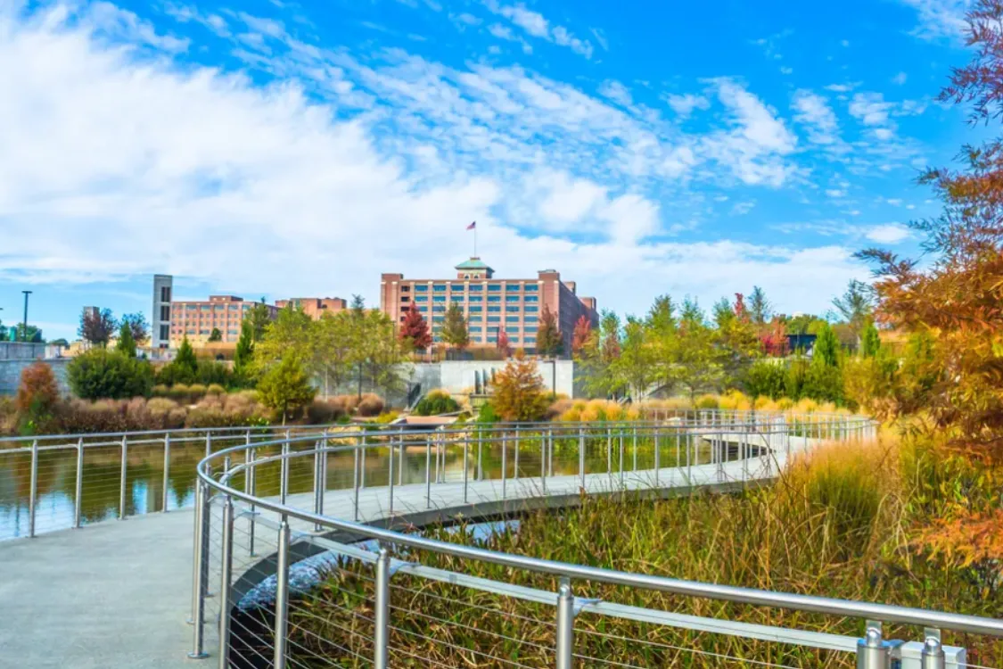 Silent disco setup at some of our favourite locations in Denver's Washington Park by Silent Disco Rentals. Explore the unique experience of hosting events with wireless headphones in these picturesque venues