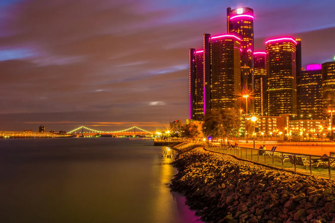 Silent Disco at some of our favorite locations in Denver, including the Botanic Gardens. Enhance your event with Denver Silent Disco Rentals, offering top-notch equipment and an unforgettable experience.