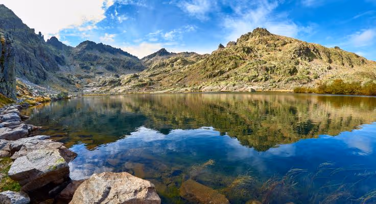 Guía Sierra de Gredos: Rutas, Piscinas Naturales y mucho más