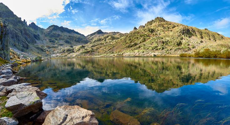 Guía Sierra de Gredos: Rutas, Piscinas Naturales y mucho más