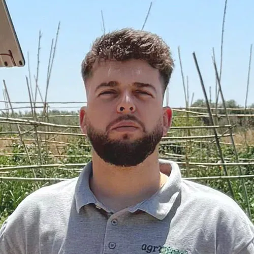 Maximo, spanish farmer with Cordulus