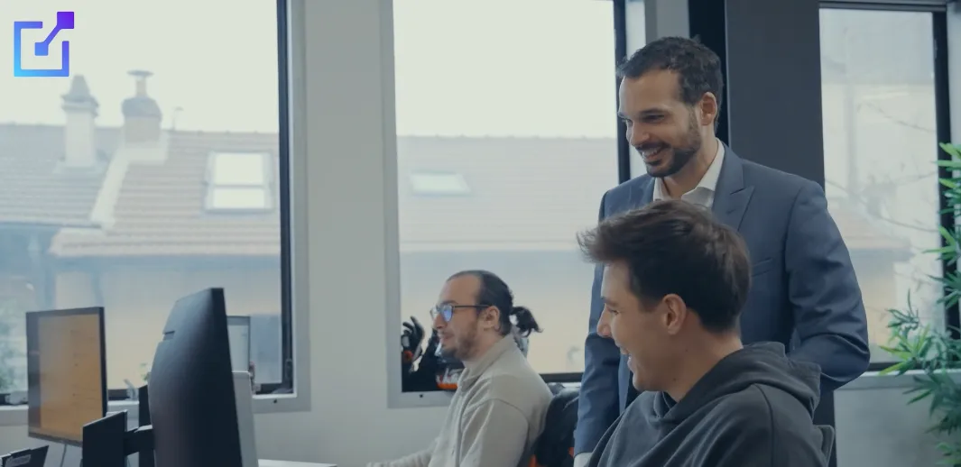 Équipe IT Systèmes en réunion, bureaux de Malakoff