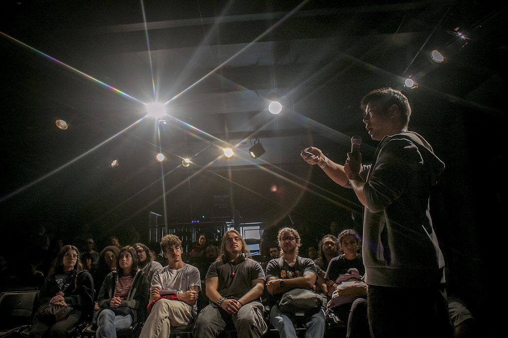 Imagem de uma aula do curso de Design de Experiências e Eventos de Marca realizado pela CULTSP PRO