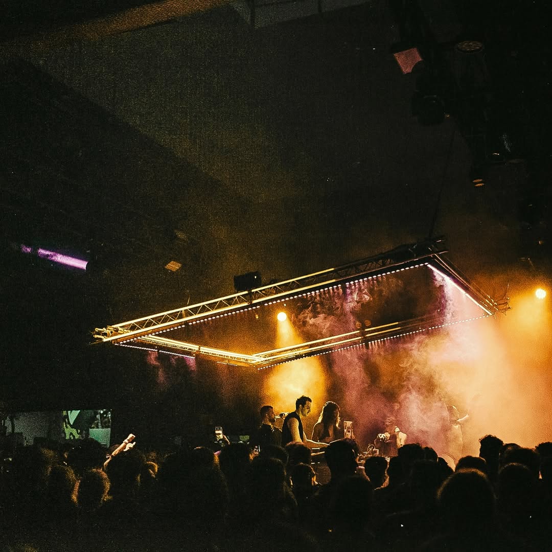 Imagens de uma das festas independentes que acontecerão durante a Virada Cultural