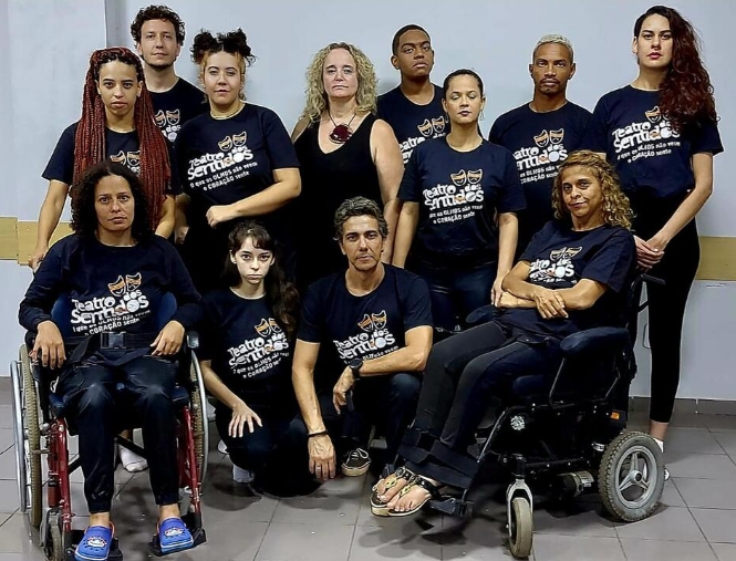 Equipe do Teatro dos Sentidos
