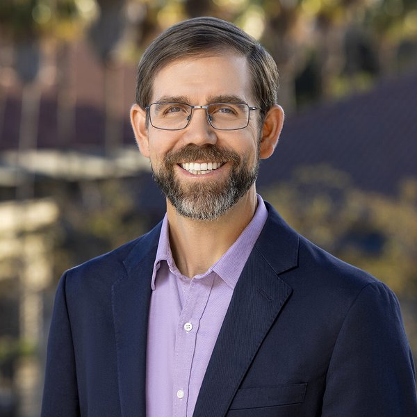 Dr. Michael Jewett