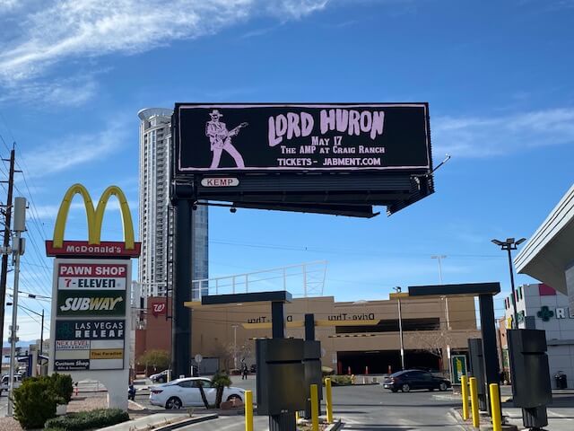 [background image] image of recording equipment for a musician & band