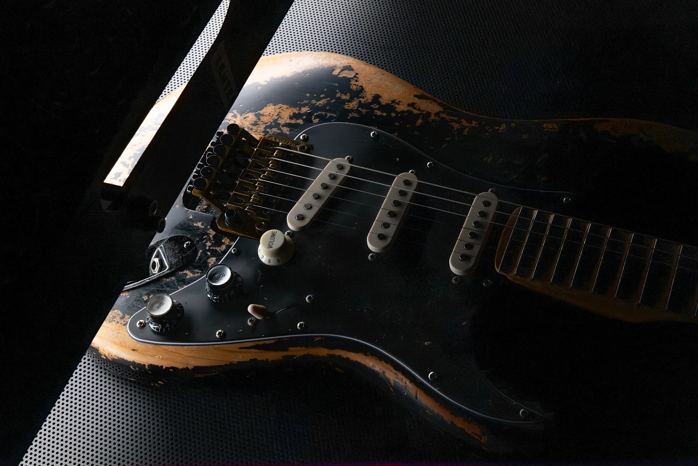 Brooklyn Editions scanning a guitar