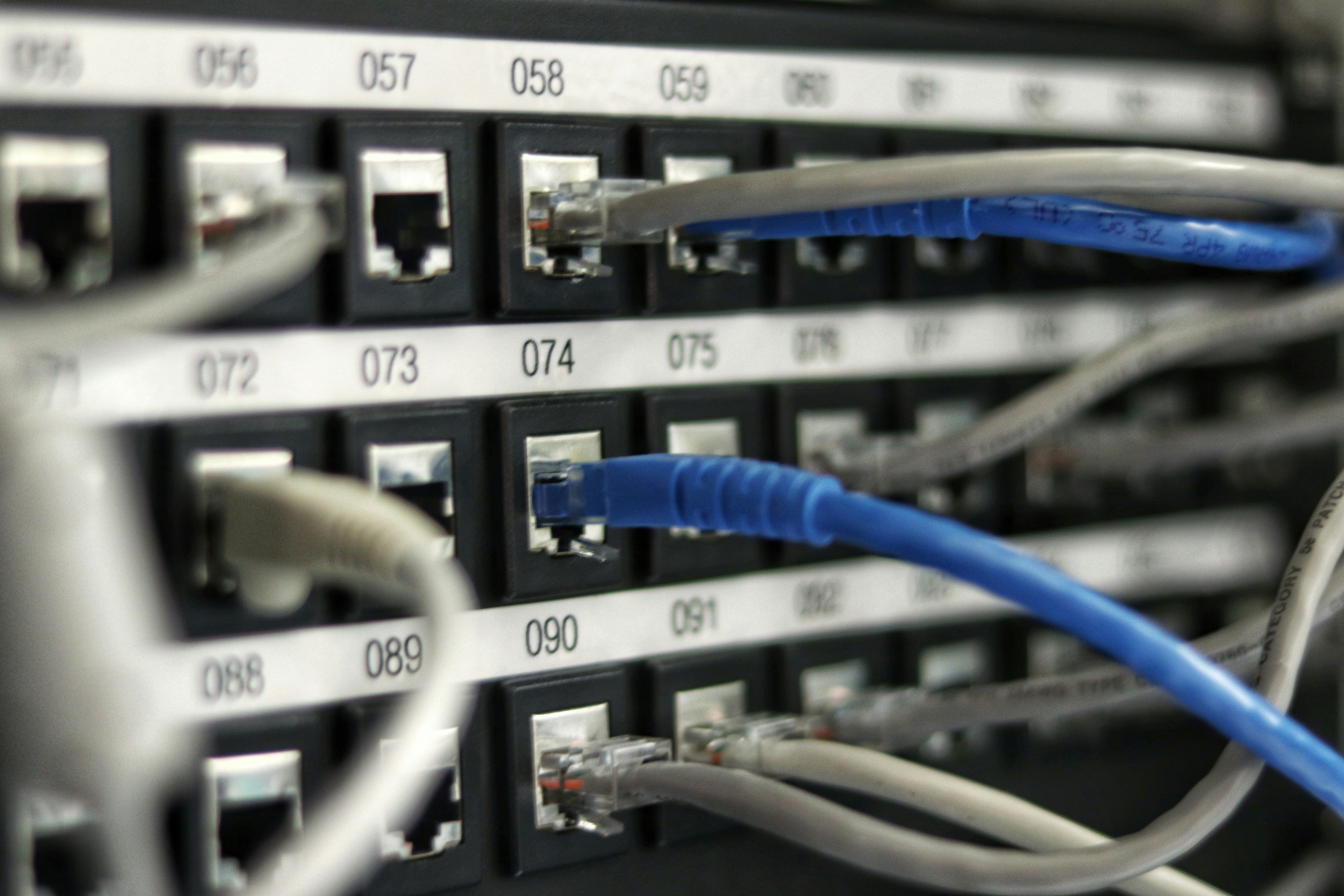 7 Signs Your Business Needs New Data Cabling