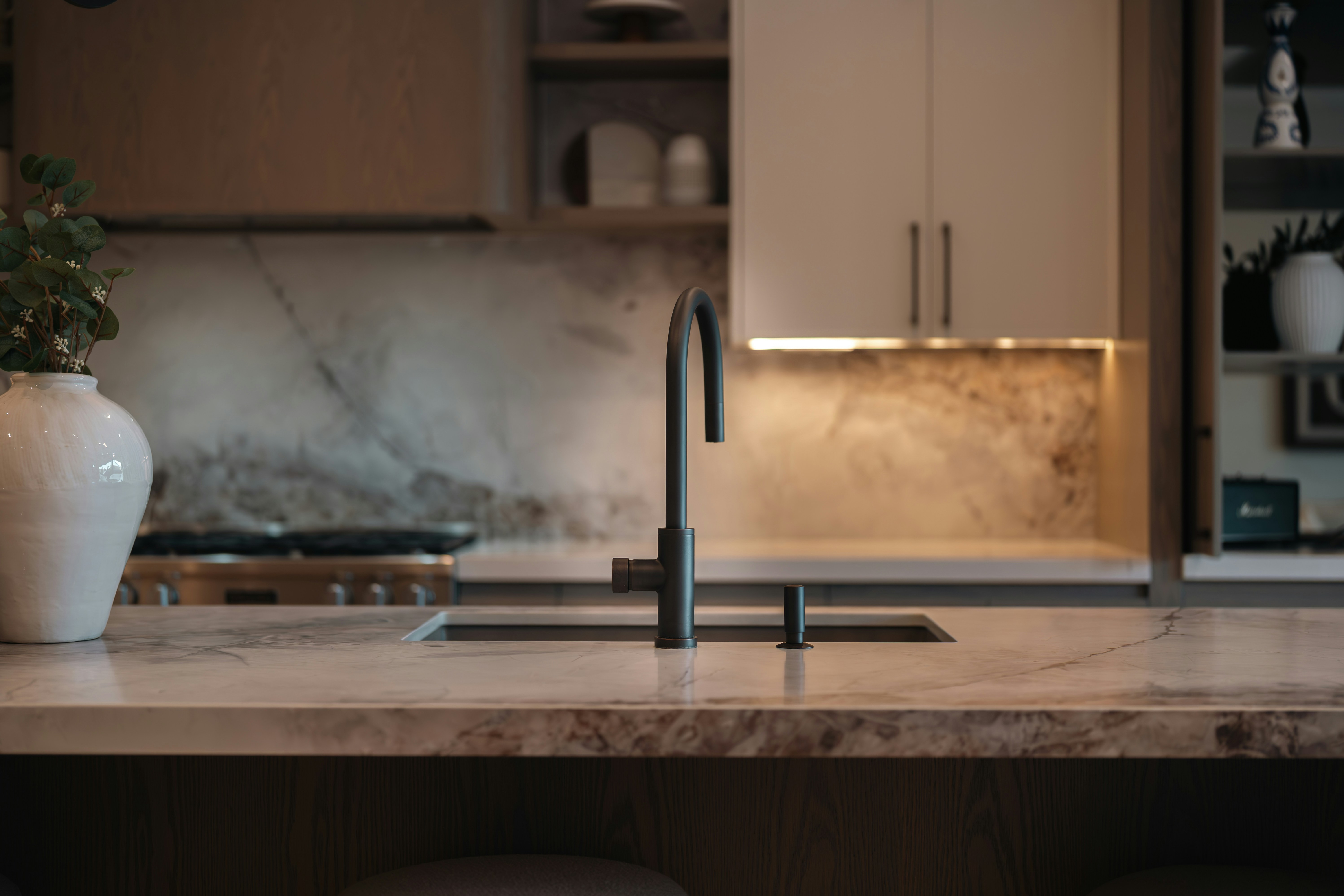 Carrara Marble in Australian Homes: Selection, Sourcing, and Installation Tips