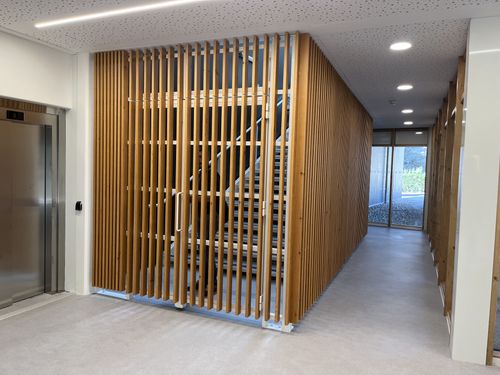 Menuiserie pour l'université de Bordeaux pôle de vie campus Carreire - Legendre & Lureau Menuiserie