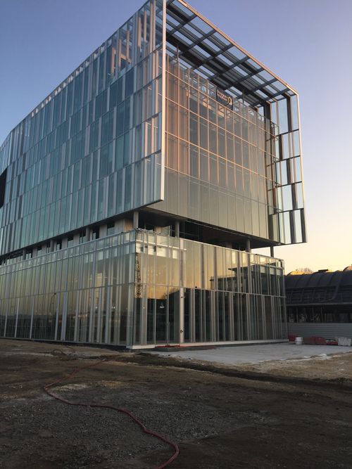 Projet Menuiserie Legendre & Lureau : siège de la caisse d'épargne