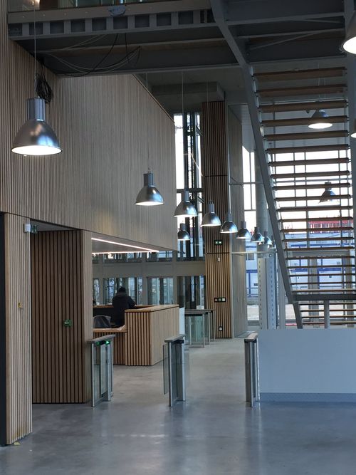 Projet Menuiserie Legendre & Lureau : siège de la caisse d'épargne