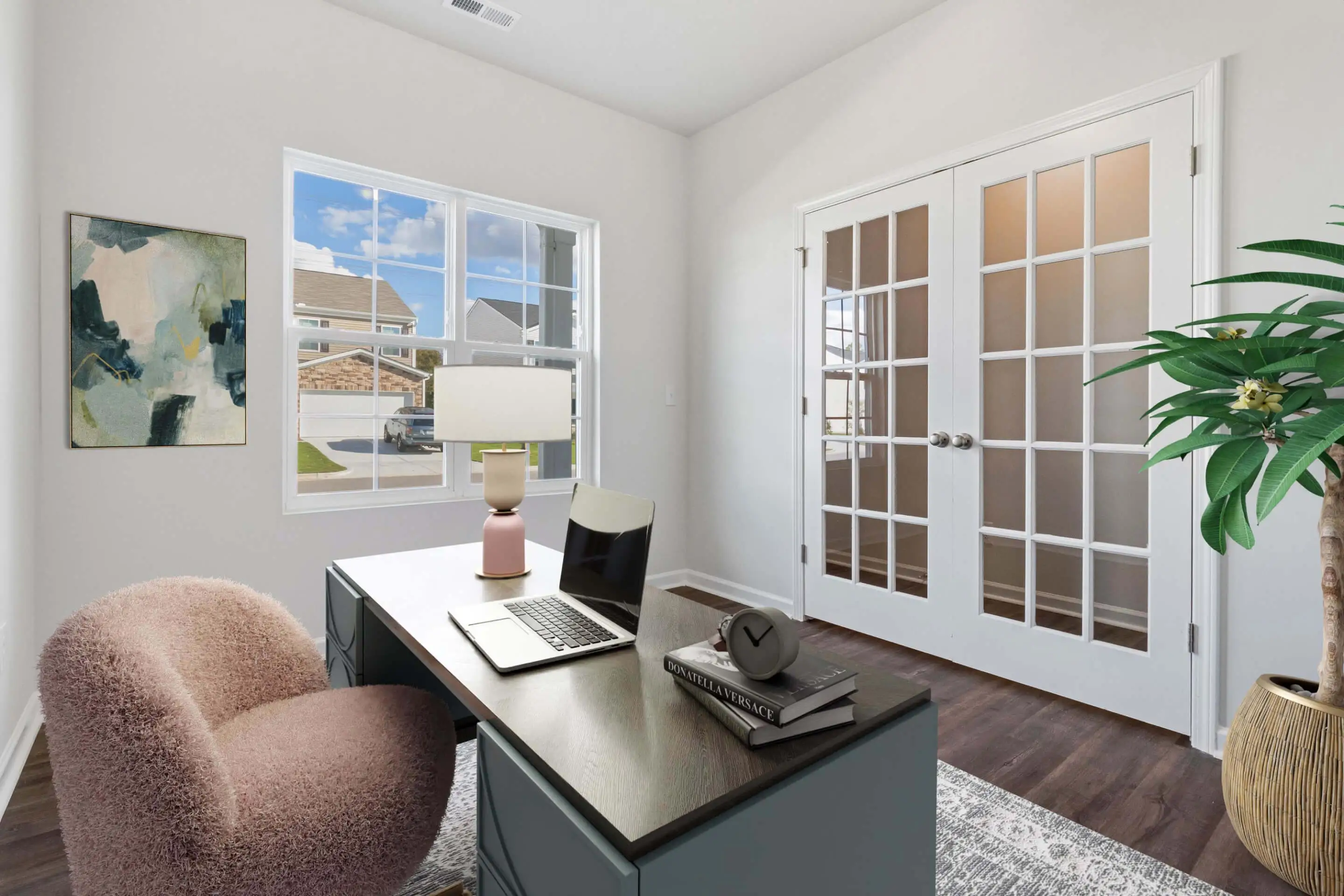 5 Benefits of Virtual Staging Over Traditional Staging