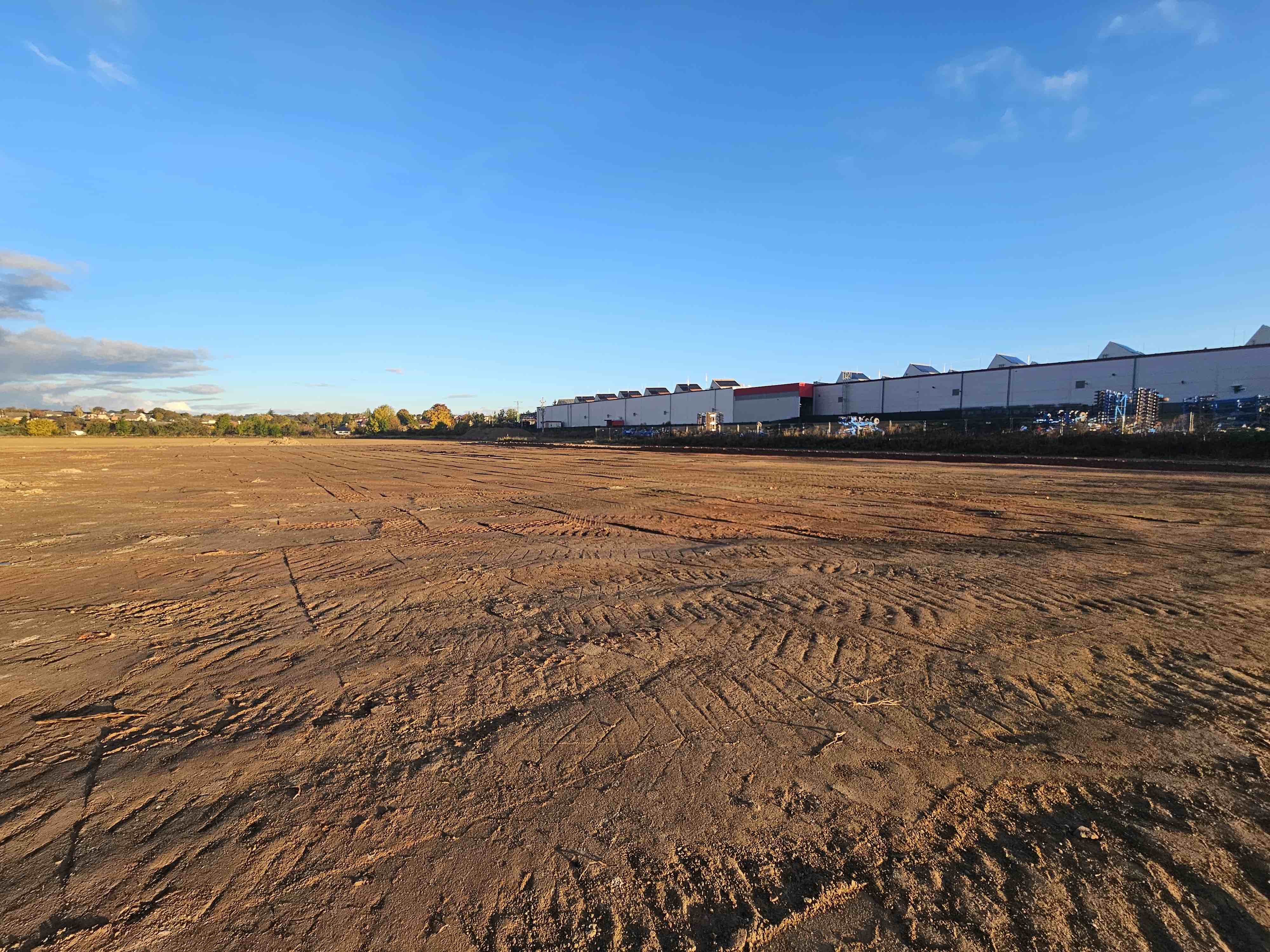 Zřízení násypu pro budoucí halu - Česká Skalice