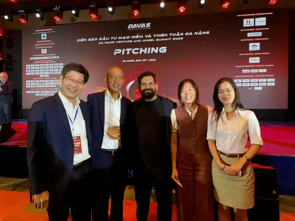 2080 Ventures at the DAVAS summit in Vietnam