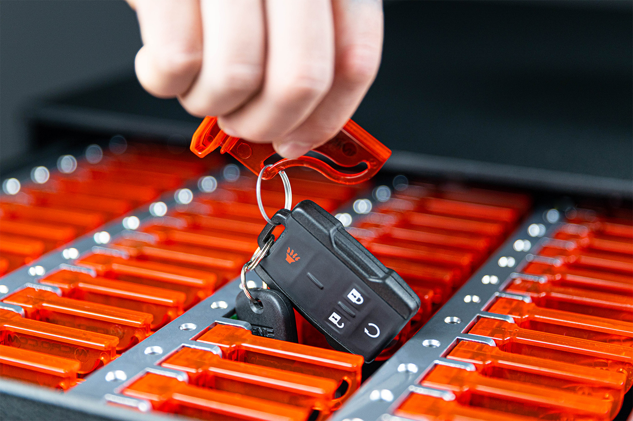 Key on KeyTag being pulled from key slot in iSafe