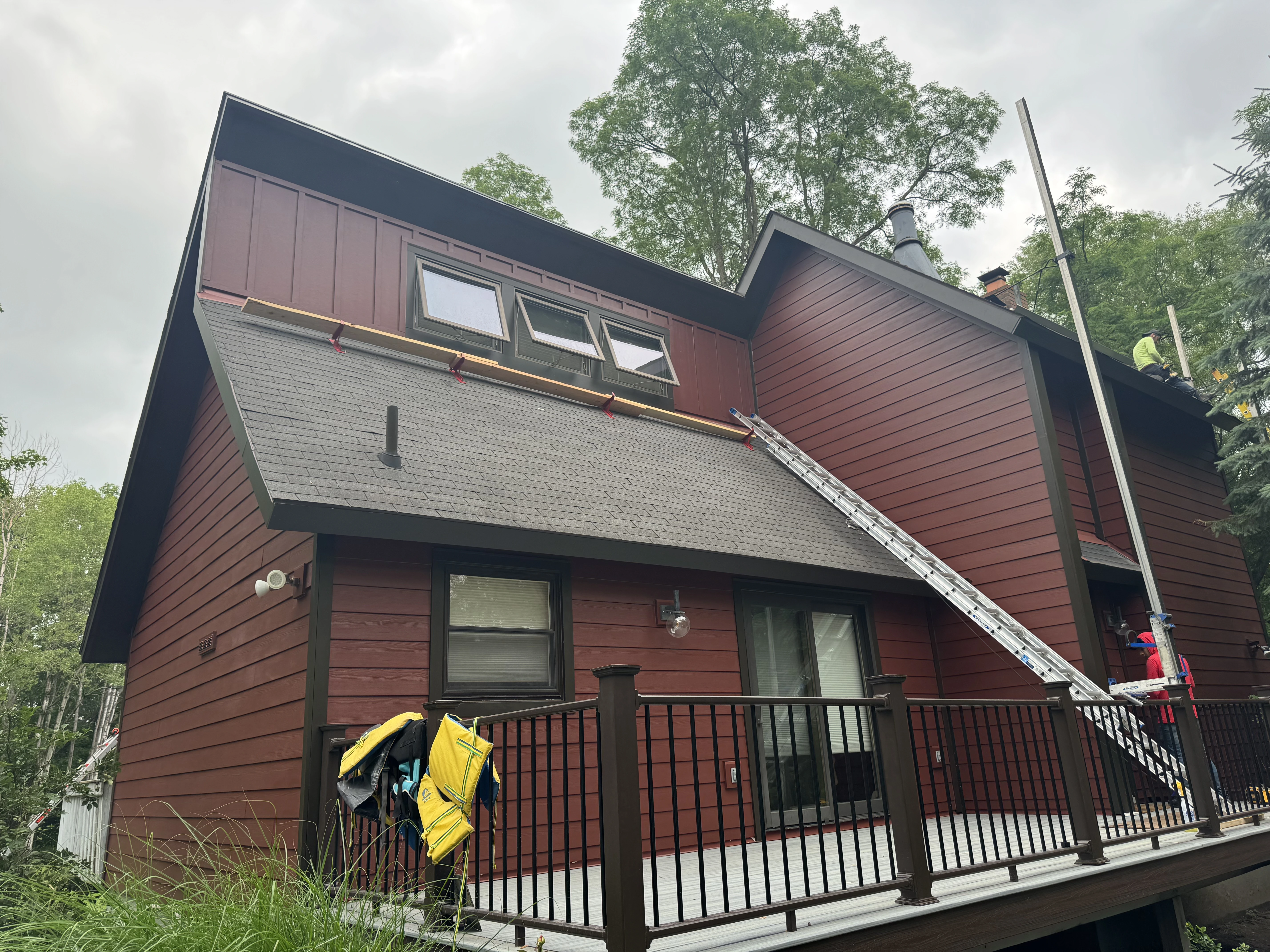 Another angle of hardie board siding