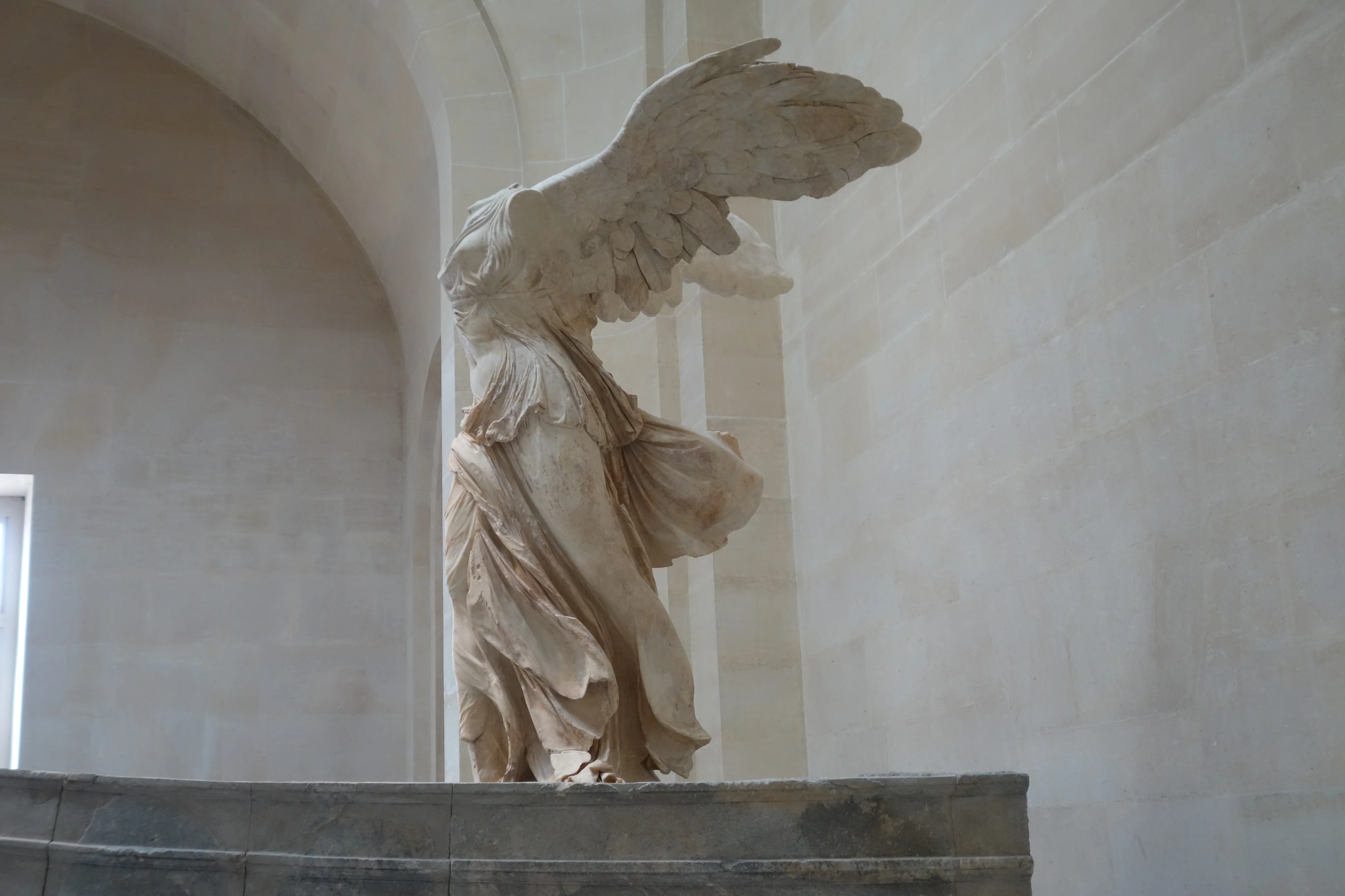 200 BC / Winged Victory of Samothrace, Louvre
