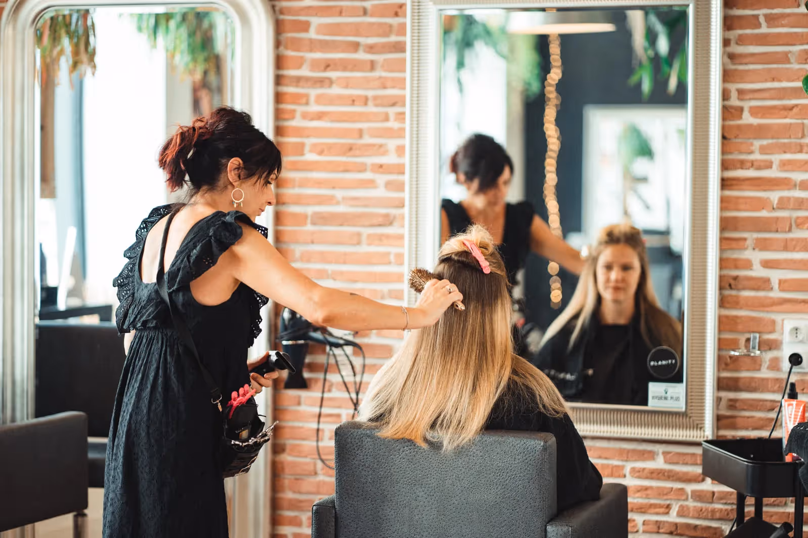 Wie ist der Umsatz eines Friseursalons?
