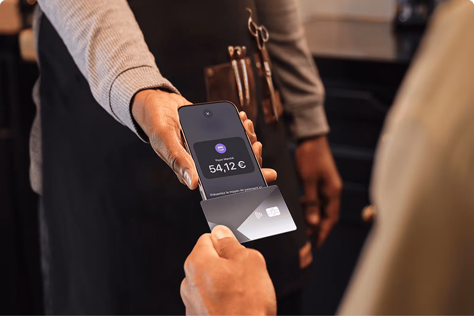 Tap to Pay: Die kontaktlose Zahlungsmethode für Ihren Salon