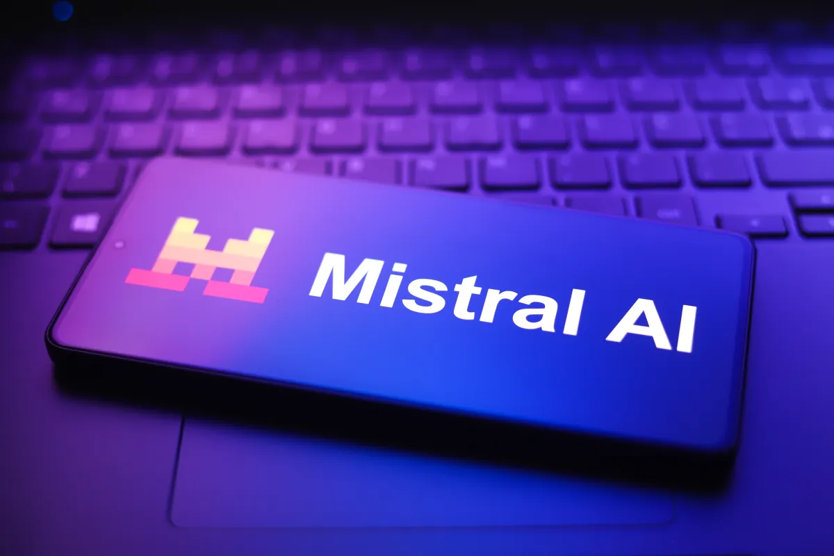 Mistral vs. OpenAI: The "Build-Your-Own" AI Strategy Taking Over the Enterprise