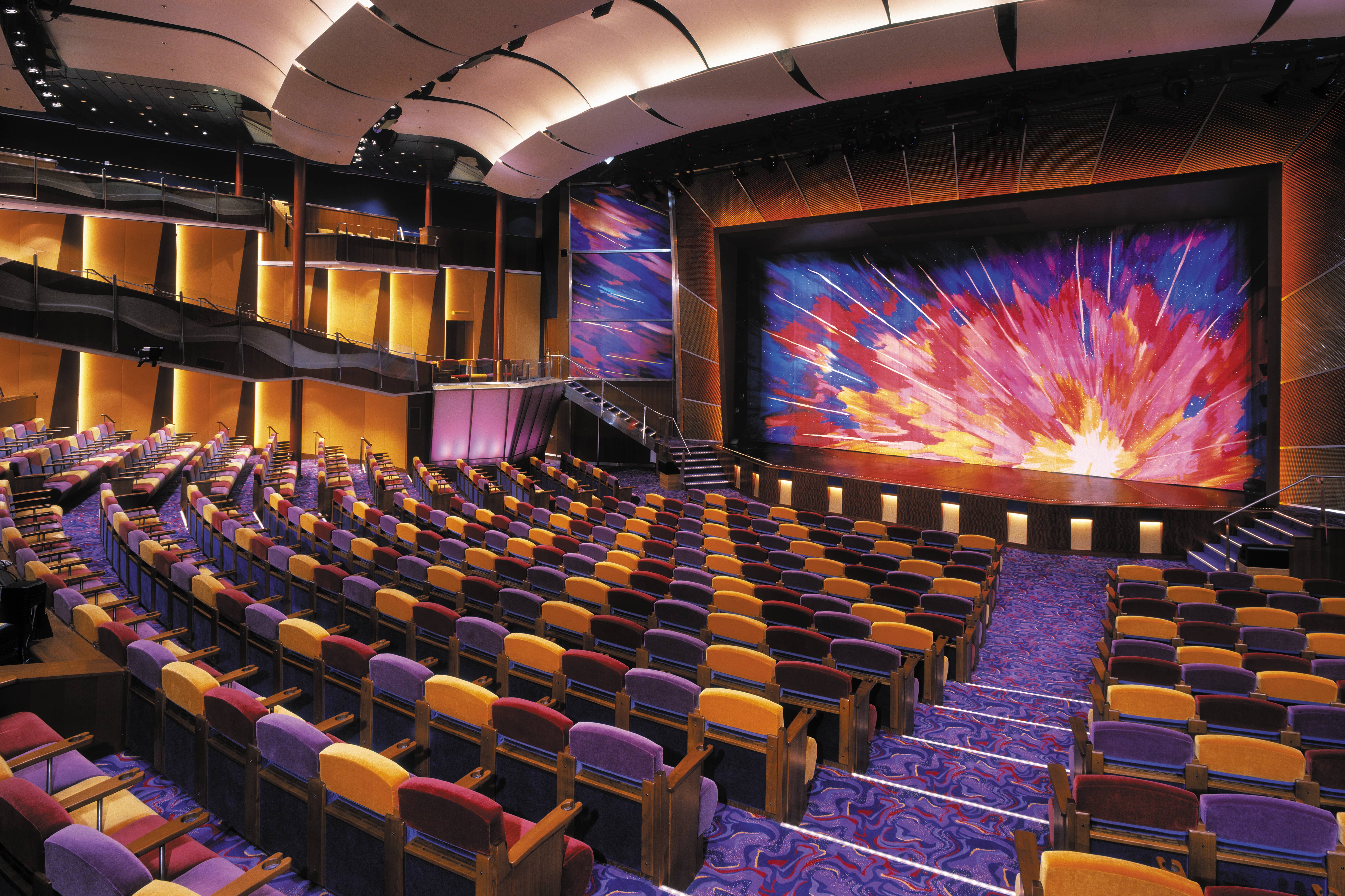 Teater, Brilliance of the Seas. Foto: Royal Caribbean