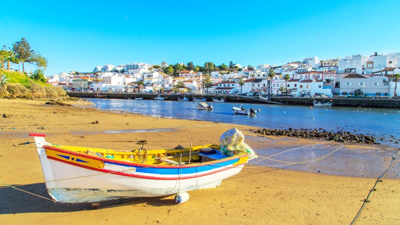 Algarvekysten. Foto: IStock/Elite Travel