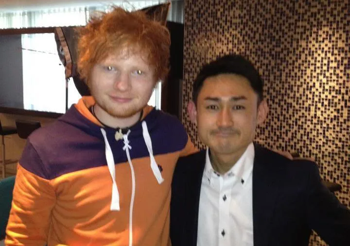 Ryohei with singer Ed Sheeran