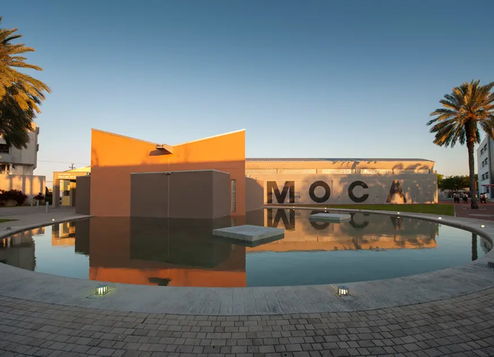 A live jazz band plays in MOCA's courtyard