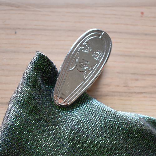 Green Lamé with a Getta Grip Clip